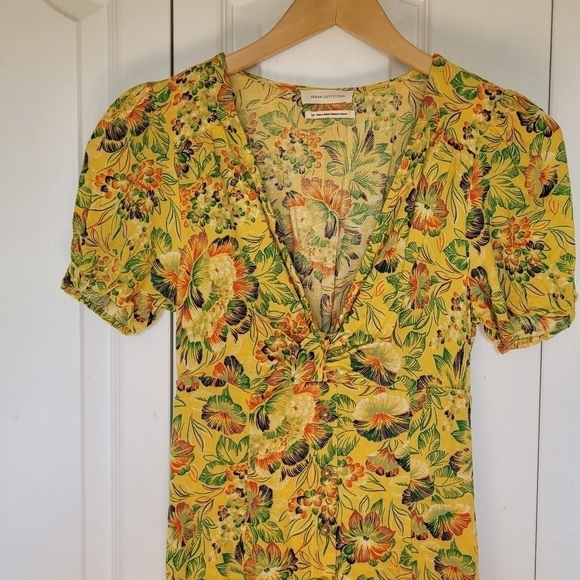 Urban Outfitters Floral Dress - Picture 8 of 8